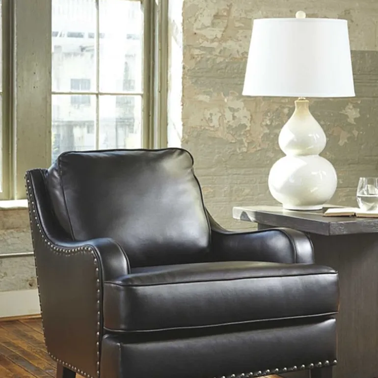 Signature Design by Ashley® Saffi Ceramic Table Lamp