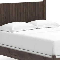 Signature Design by Ashley Serena Panel Bed