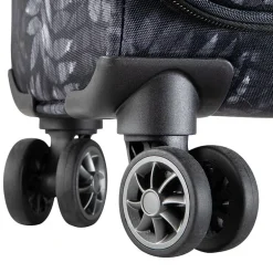 Skyway Everett 28 Inch Softside Lightweight Checked Spinner Luggage