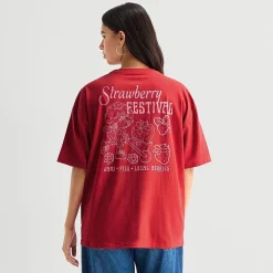 Strawberry Oversized Tee Womens Juniors Crew Neck Short Sleeve Oversized Strawberry Shortcake Graphic T-Shirt