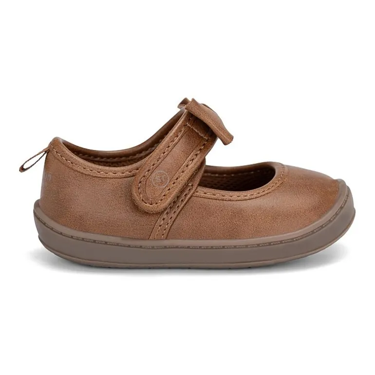 stride rite® Munchkin Cecily Girls Round Closed Toe Slip-On Shoe