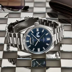Stuhrling Mens Silver Tone Stainless Steel Bracelet Watch 4070.2