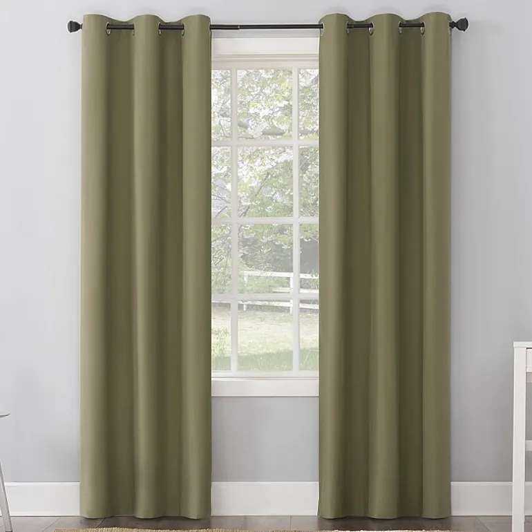 Sun Zero Cyrus Grommet Top Energy Saving 100% Blackout Single Curtain Panel