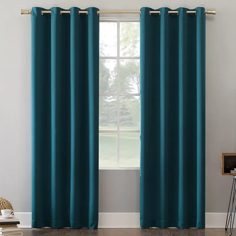 Sun Zero Oslo Grommet Top Energy Saving 100% Blackout Single Curtain Panel