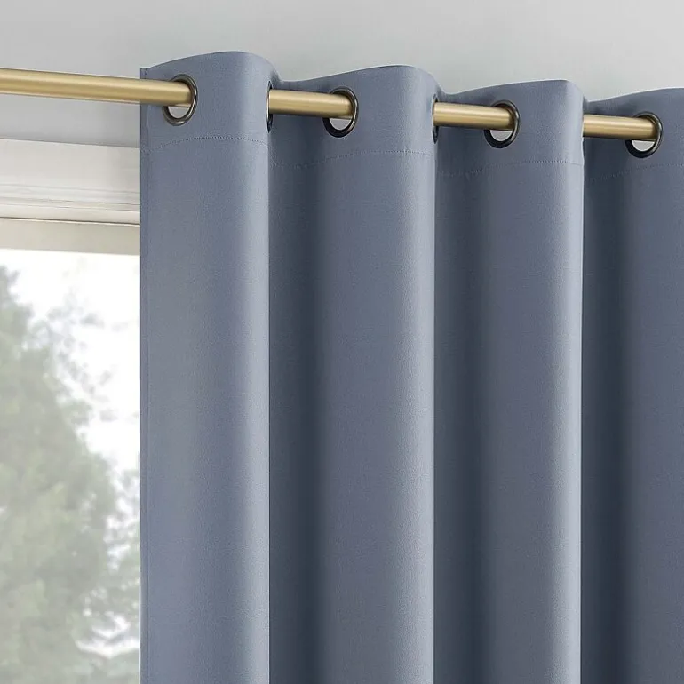 Sun Zero Oslo Grommet Top Energy Saving 100% Blackout Single Curtain Panel