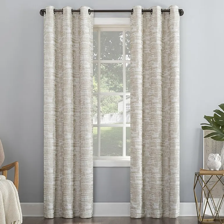 Sun Zero Parrish Grommet Top Energy Saving 100% Blackout Single Curtain Panel