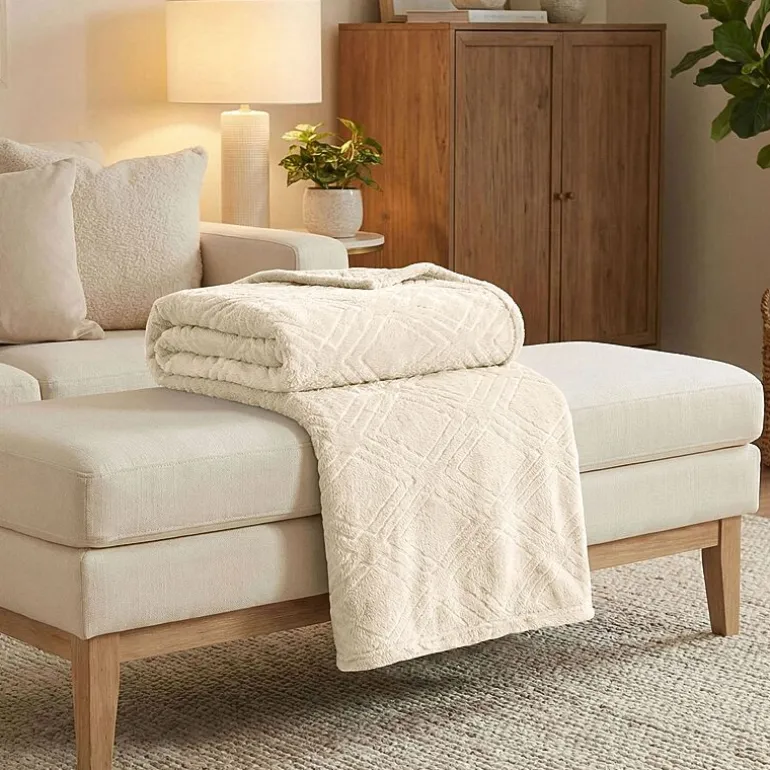SUPERIOR® Alaska Diamond Quilted Polyester Fleece Multi-Use Throw