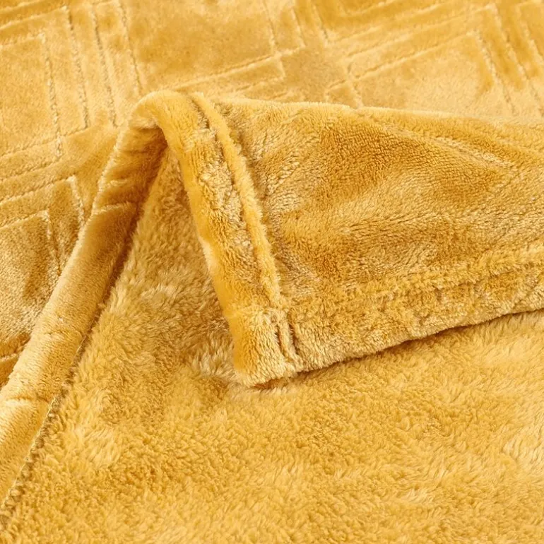 SUPERIOR® Alaska Diamond Quilted Polyester Fleece Multi-Use Throw