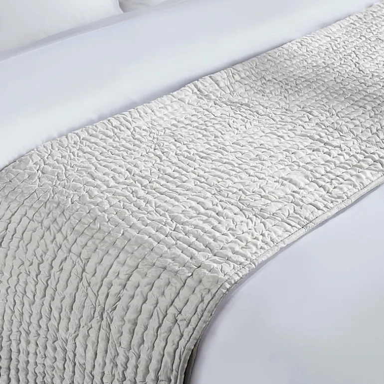 SUPERIOR® Bella Silk Handmade Luxury Quilt