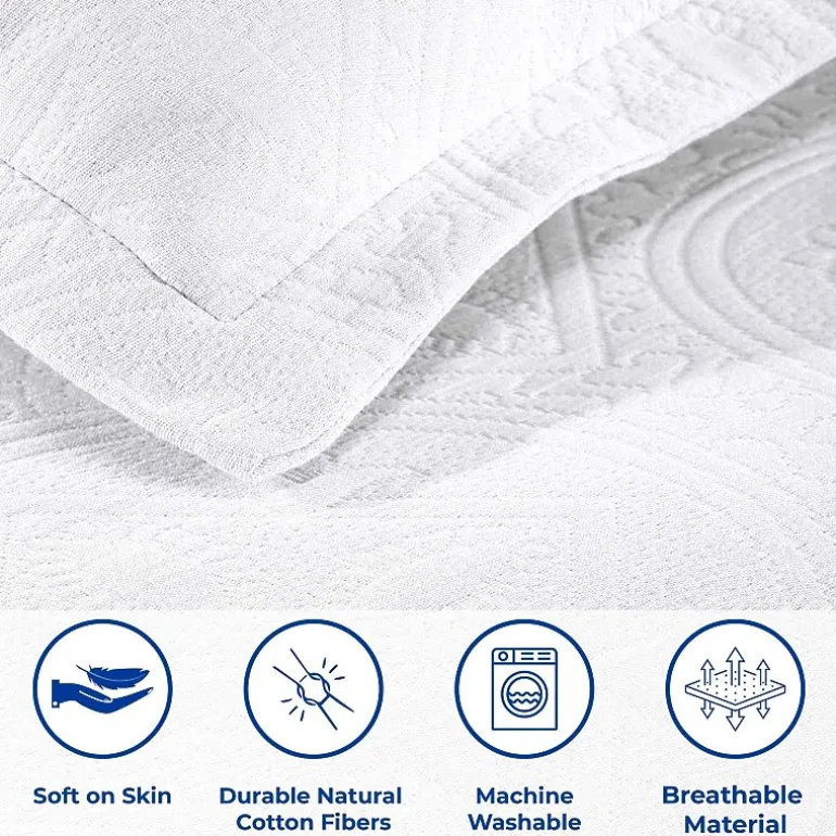 SUPERIOR® Celtic Circle Textured Woven Jacquard Bedspread with Shams