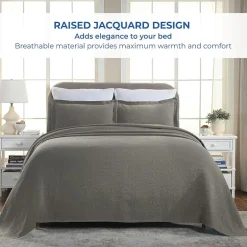 SUPERIOR® Celtic Circle Textured Woven Jacquard Bedspread with Shams