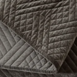 SUPERIOR® Karina Cotton Velvet Geometric Glam Quilt