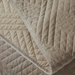 SUPERIOR® Karina Cotton Velvet Geometric Glam Quilt