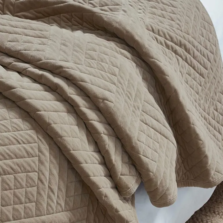 SUPERIOR® Karina Cotton Velvet Geometric Glam Quilt