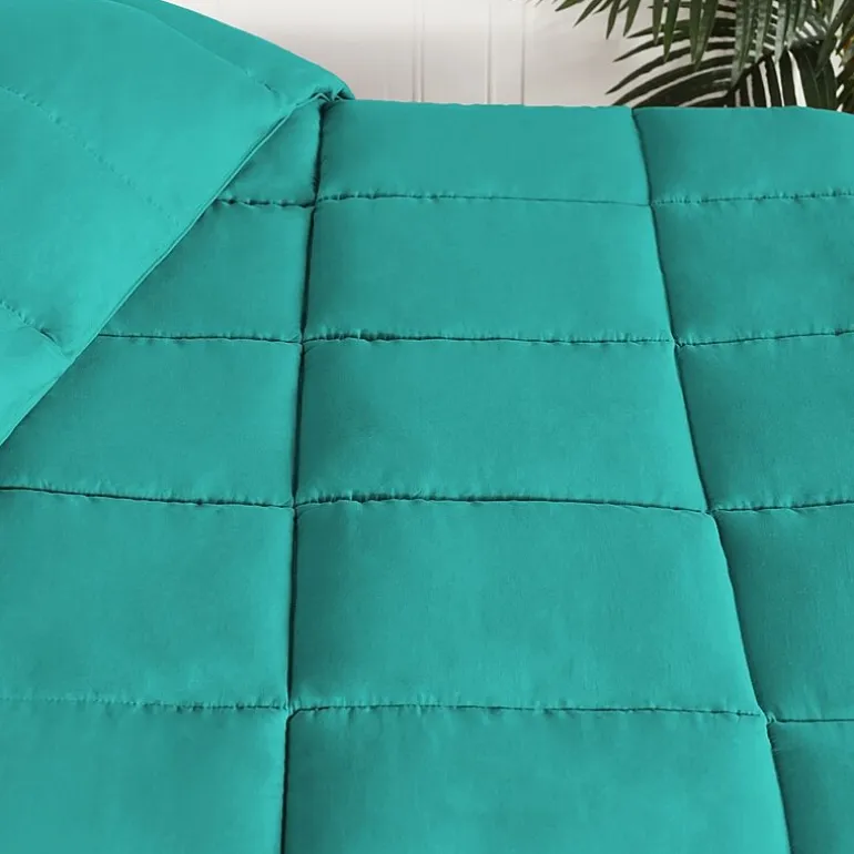 SUPERIOR® Solid All Season Plush Microfiber Down Alternative Hypoallergenic Comforter