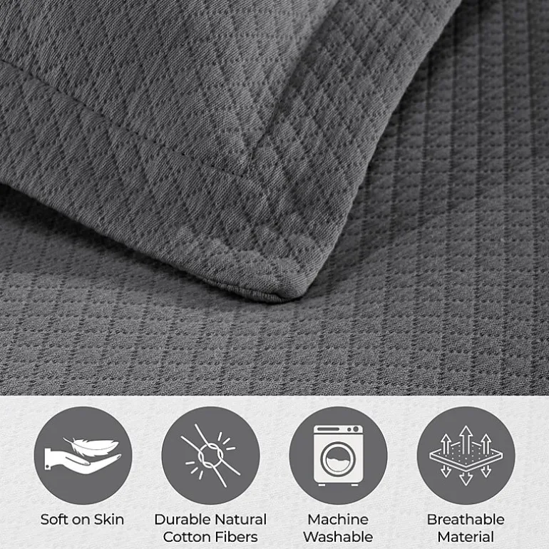 SUPERIOR® Solitaire Diamond Matelasse Geometric Jacquard Bedspread