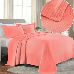 SUPERIOR® Solitaire Diamond Matelasse Geometric Jacquard Bedspread