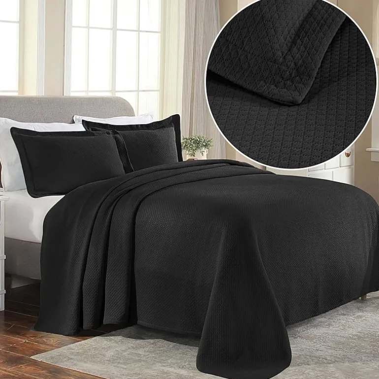 SUPERIOR® Solitaire Diamond Matelasse Geometric Jacquard Bedspread