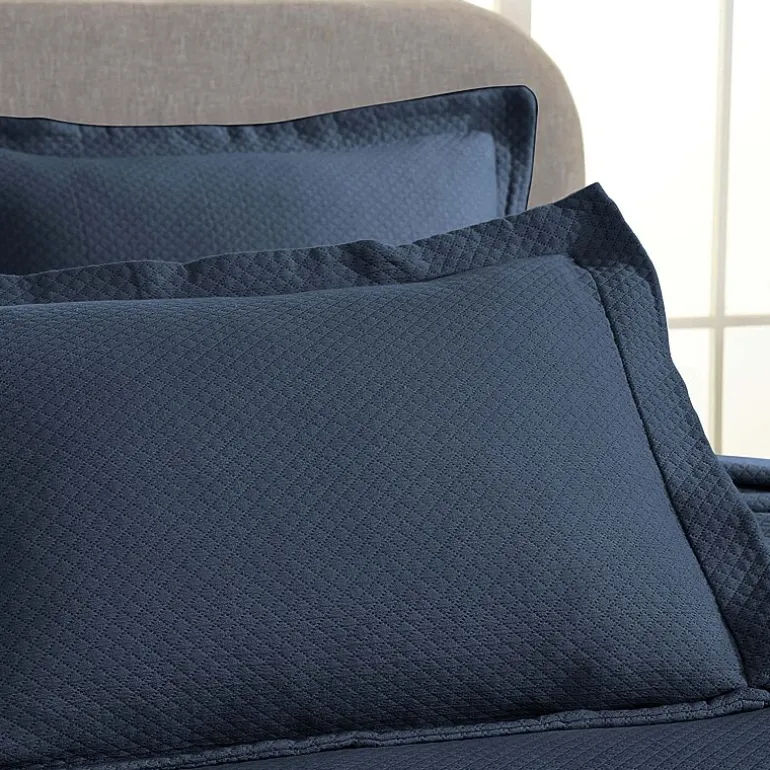 SUPERIOR® Solitaire Diamond Matelasse Geometric Jacquard Bedspread