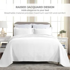 SUPERIOR® Solitaire Diamond Matelasse Geometric Jacquard Bedspread