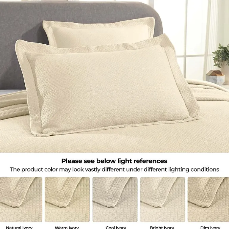 SUPERIOR® Solitaire Diamond Matelasse Geometric Jacquard Bedspread