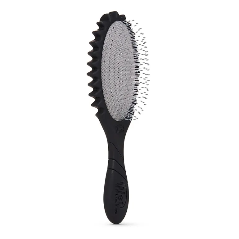 The Wet Brush Pro Curl Shaper Brush