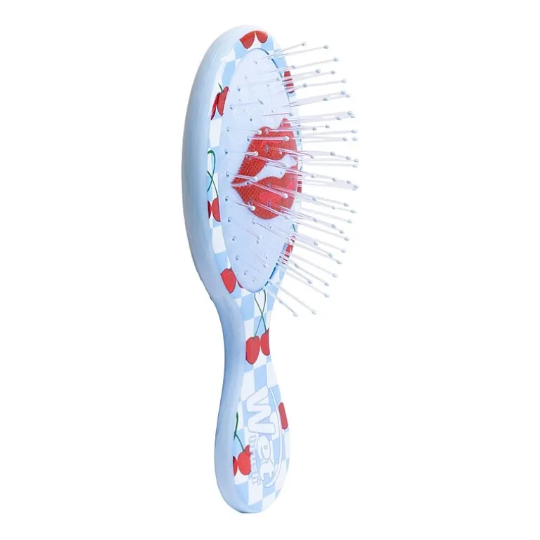 The Wet Brush Detangling Brush