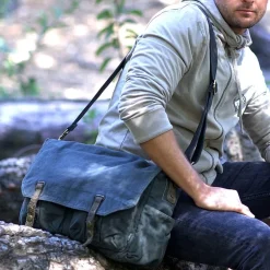 TSD Brand Coastal Messenger Bag