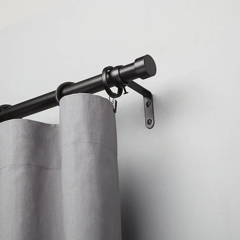 Umbra® Cappa 1¼" Adjustable Curtain Rod