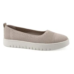 White Mountain Naveen Womens Almond Closed Toe Slip-On Shoe