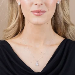 Womens 1/2 CT. T.W. Natural White Diamond 14K Gold Pear 18 Inch Pendant Necklace