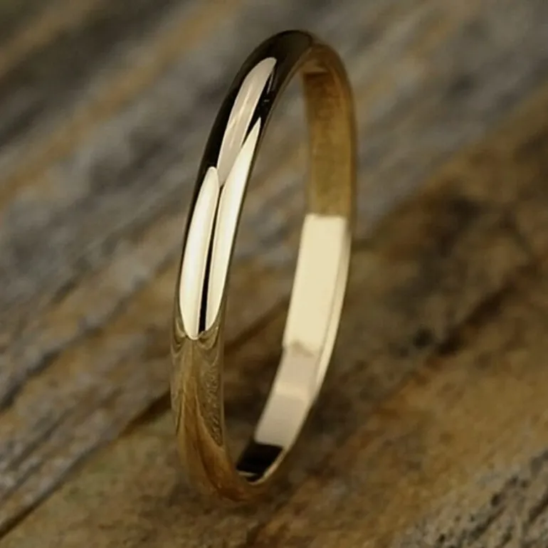 Women's 14K Yellow Gold 2.5MM Traditional Wedding Band