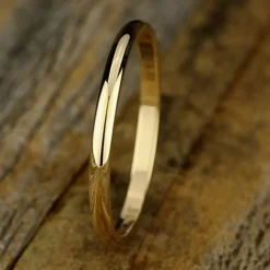 Womens 2MM Gold Wedding Band