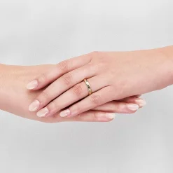 Womens 4MM 14K Gold Heart Round Band