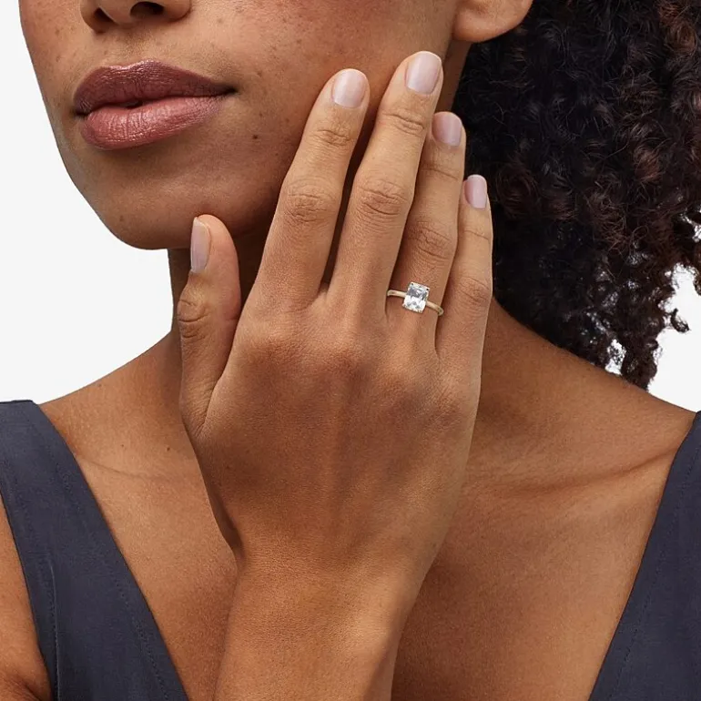 Womens White Cubic Zirconia 10K Gold Solitaire Cocktail Ring