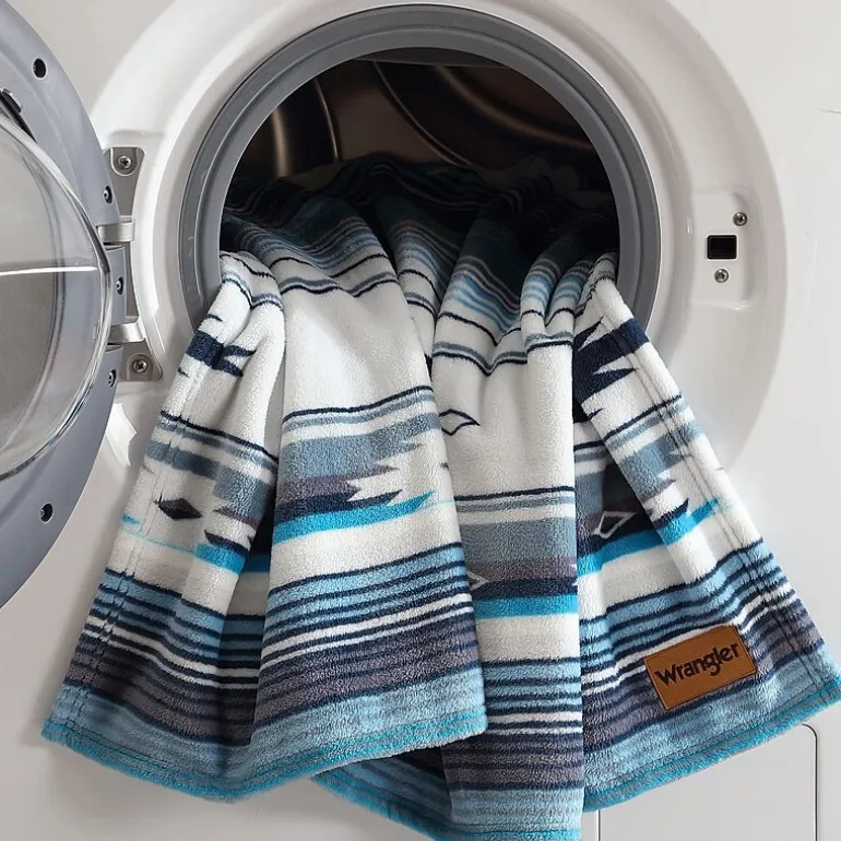 Wrangler Coyote Sands 50x70 Washable Throw