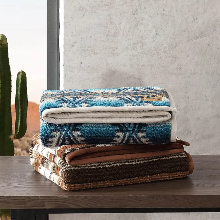 Wrangler Coyote Sands 50x60 Washable Throw
