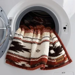 Wrangler Coyote Sands 50x60 Washable Throw