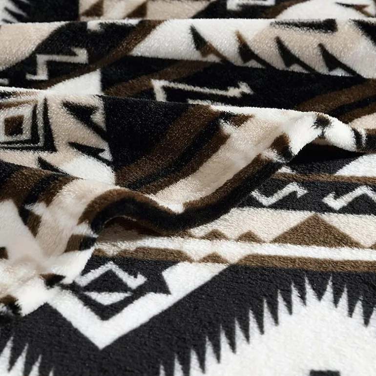Wrangler Jesse Plush Washable Throw