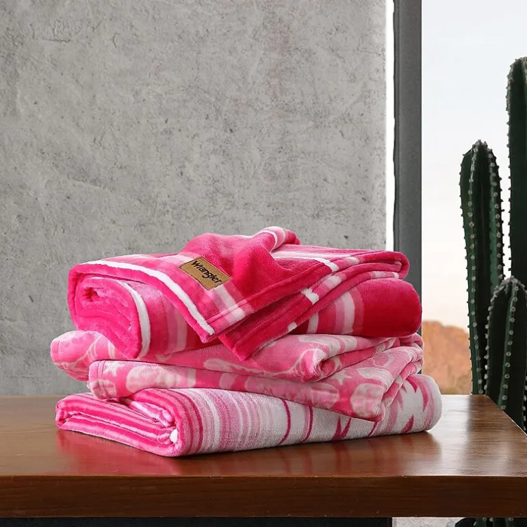 Wrangler Knockin' Boots 50x60 Washable Throw