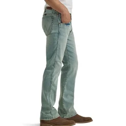 Wrangler® Mens Stretch Fabric Slim Fit Bootcut Jean