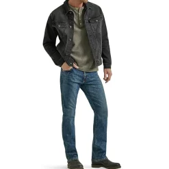 Wrangler® Mens Stretch Fabric Slim Fit Bootcut Jean