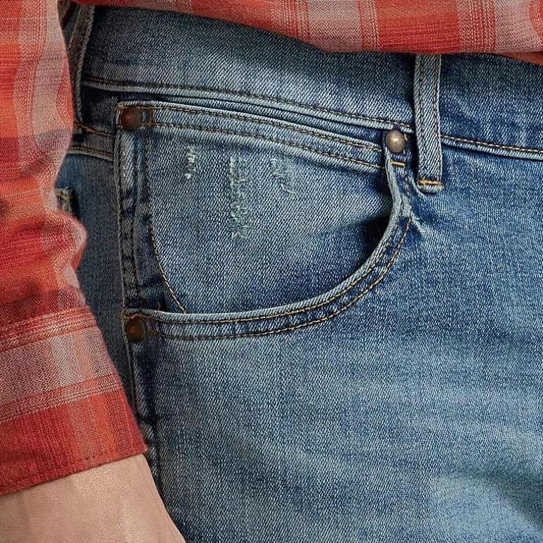 Wrangler® Mens Stretch Fabric Slim Fit Bootcut Jean