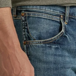 Wrangler® Mens Stretch Fabric Slim Fit Bootcut Jean