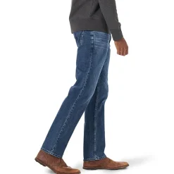 Wrangler® Mens Stretch Straight Leg Relaxed Fit Jean