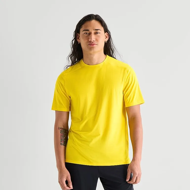 Xersion Mens Crew Neck Short Sleeve Quick Dry Active T-Shirt