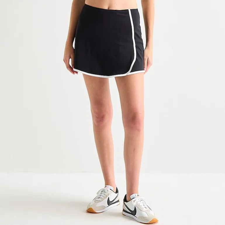 Xersion Womens Mid Rise Stretch Fabric Quick Dry Skort